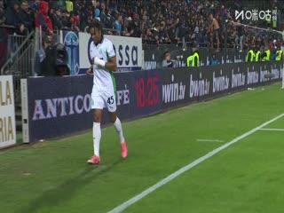 意甲联赛卡利亚里VS萨索洛20251031