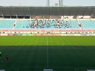 中甲联赛青岛红狮VS大连鲲城20250405