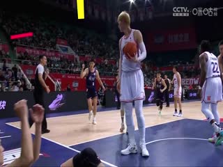 CBA常规赛第14轮广州龙狮VS上海久事20231208（李天宇、郭维盛、魏欣怡）