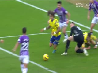 西甲联赛拉斯帕尔马斯VS巴拉多利德20241207