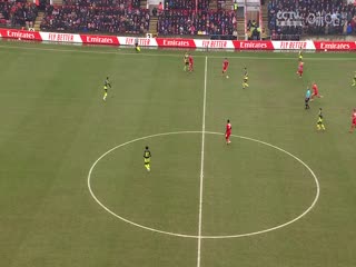 足总杯第四轮比赛南安普顿VS伯恩利20250208