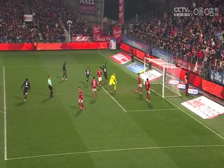 法甲联赛布雷斯特VS欧塞尔20250215